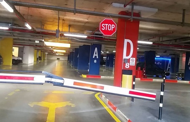 За брутален скандал в подземния паркинг на мол Пловдив научи