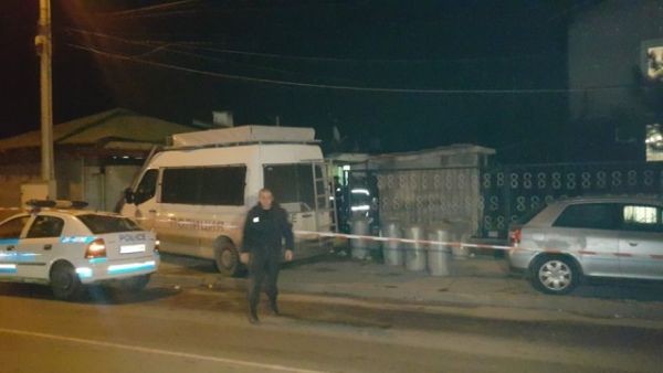 bTV
Три жени и дете бяха откарани в Пирогов след тежък