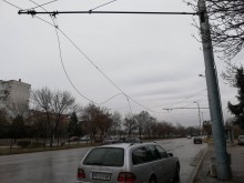 Нов инцидент с паднали тролейбусни жици в Пловдив