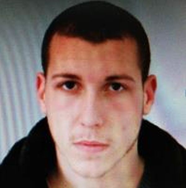 Служители на СДВР са задържали 23-годишния Захари Чернев, който блъсна