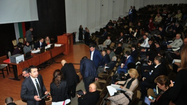 След разпален дебат местния парламент на Варна прие актуализацията на