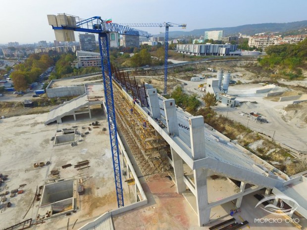 Стадион Варна няма да бъде пуснат в експлоатация до края