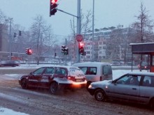 Изненада! Рязко застудяване с обилни снеговалежи по Коледа, МВР и АПИ със спешни мерки!