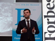 България според Forbes: Корупция, слаб съд и енергийна зависимост от Русия