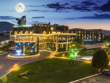 Нова Година в изключителна обстановка, с гледка, меню и програма? Вече възможно и в Пловдив