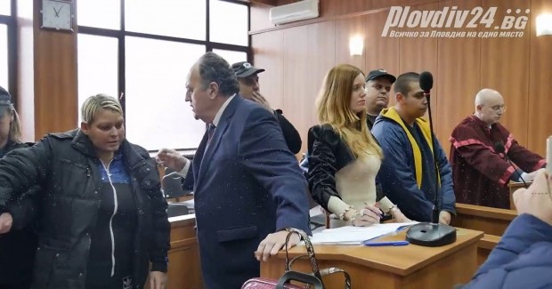Пловдивският окръжен съд в момента гледа искането на прокуратурата за
