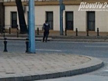 Пловдивчанка си направи сутрешния крос по средата на "Цар Борис III Обединител"