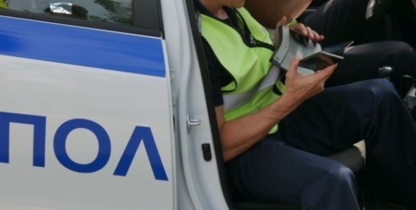 Пиян до козирката шофьор е заловен във Врачанско вчера съобщиха