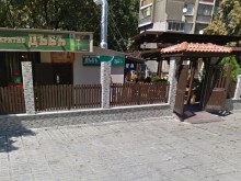 Шумна кръчма подлуди блок в "Тракия"