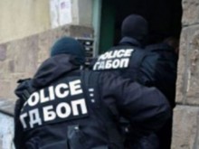 Циганин-сексуален маниак броди из Пазарджик!