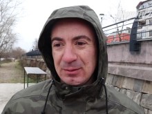 Късметлията с кръста: В ледените водите на Марица е приятно ободряващо