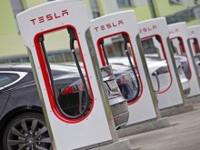 През 2019 г.: Гигантът Tesla прави супербързи зарядни станции, у нас избра само Пловдив