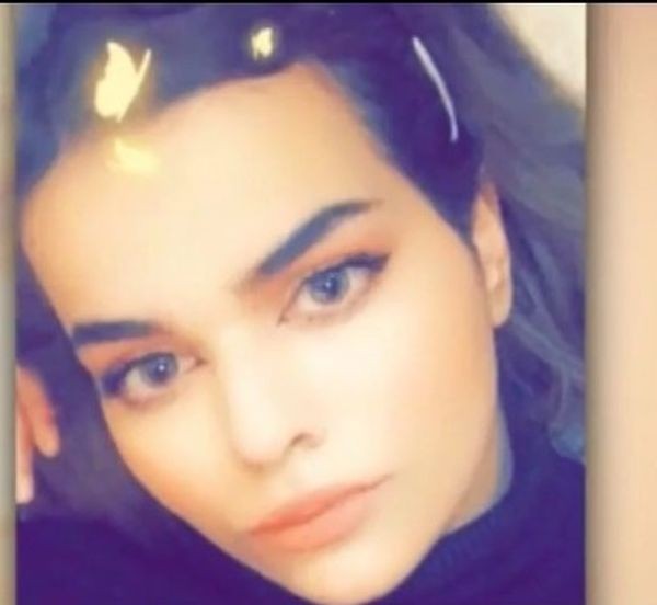 18 годишно момиче от Саудитска Арабия се барикадира в хотелска стая
