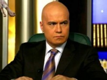 Cлaви Tpифoнoв се изгаври с "Гocпoдapи нa eфиpa“