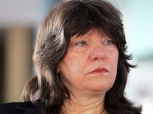 Ако иска съд за мъчителите си медицинската сестра Валя трябва да брои 23 000 лева на адвокат