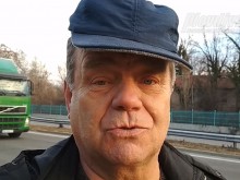 Другият шофьор: Избумка се в мен поне със 150 км/ч, качи се върху мантинелата и се обърна