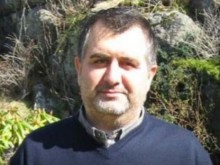 Отчаяната борба на един баща децата му останат в България