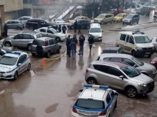 Трагедия разтърси Смолян! Млад полицай издъхна в колата си след медицински преглед!
