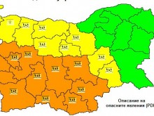 Предупреждават Пловдив за много дъжд утре! Обявиха "оранжев" код