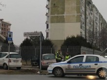Катастрофа в "Тракия"! Два автомобила се качиха на тротоара