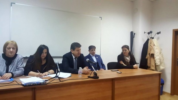 Първото събрание за номиниране на кандидати за евродепутати в Пловдив