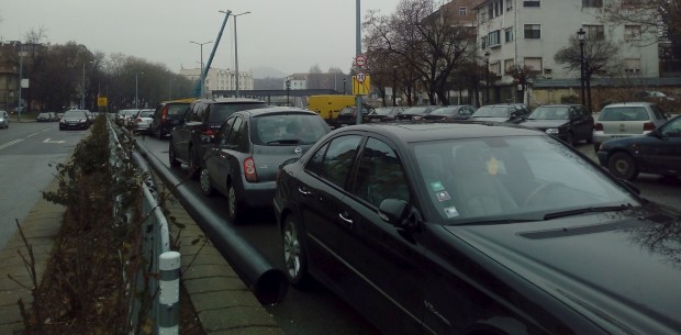 Безплатното паркиране в центъра на града продължава Става дума за