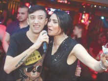 Баровец пожела Софи Маринова, тя заработи хилядарка за минута