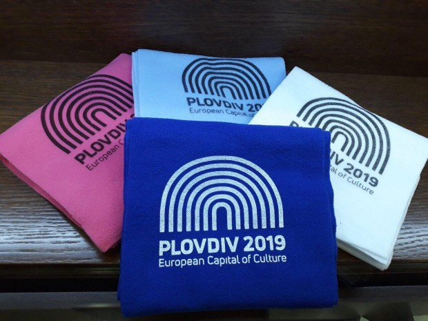 Сувенирни шалчета с логото на Пловдив Европейска столица на