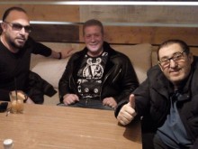 Митьо Пищова дойде в Пловдив, за да се види с Личкана, пак ръси култови лафове