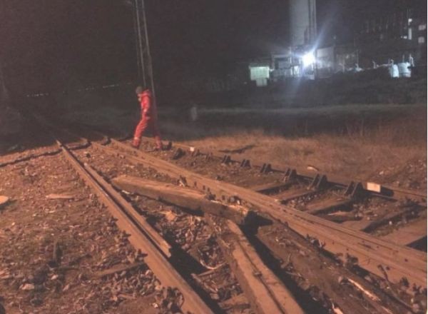 бТВ
Товарен влак дерайлира между гарите Шивачево и Твърдица Пострадали няма
