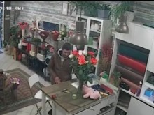 Внимавайте! Нагли и добре облечени крадци вилнеят из магазините