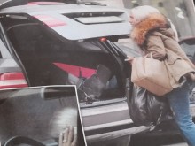 Русата Златка в предбрачна треска, вършее с чудовищен джип