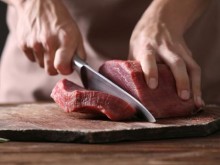 Доставено ли е в България месо от разследвана полска кланица?