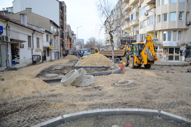 Основен ремонт и реконструкция се извършва на ул. Баба Тонка“