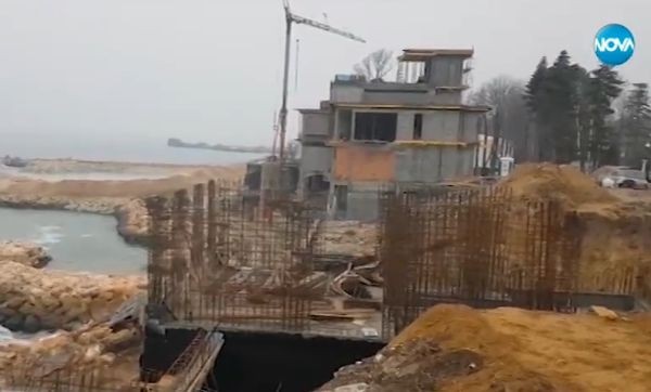 Няма законови нарушения при строителството в курортен комплекс Св св