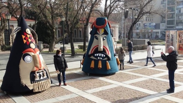 Колосите от международния маскараден фестивал Кукерландия отново са на гости