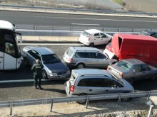 Шестима от пострадалите на АМ "Струма" остават в болницата в Сандански