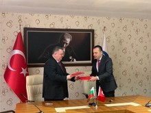 Обсъдиха споразумението за изплащане на български пенсии в Турция