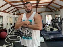 Кулагин се изгаври с Бареков, нарече го плеймейтка заради ето тази снимка!