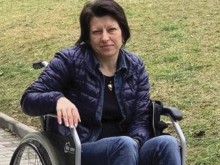 Лекарите в шах! Тази млада жена през деня е инвалид, нощем обаче ходи съвсем нормално!