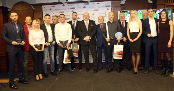 Министърът на младежта и спорта Красен Кралев връчи меча на