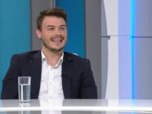 Вижте как наказаха много пияния тв водещ и актьор