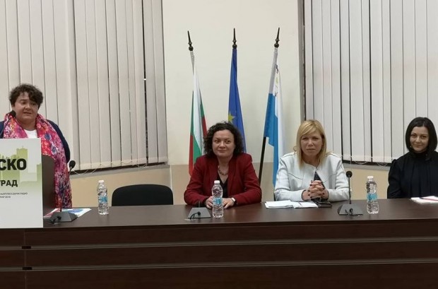 Народният представител от ГЕРБ-Бургас Диана Саватева ще проведе приемен ден