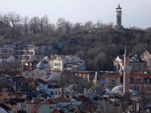 "Индипендънт": Българите са най-бързо намаляващата нация в света, Пловдив е изключение!