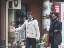 Мъжът на Ани Салич грее от щастие до млада любовница