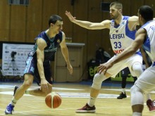 Академик се отдалечи от финал за Купата след загуба от Левски