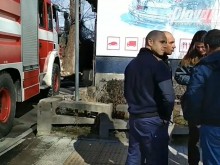 Гори бившият завод "Чайка" в Пловдив, хората са изведени навън!