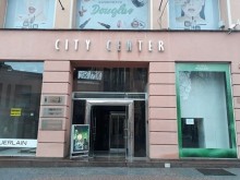 Култово кафе на Главната отнесе жестока глоба след посещение на полицаи