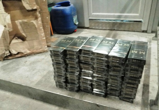 26 800 къса 1340 кутии контрабандни цигари откриха митническите служители