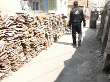 Роми опитаха да продадат дъщеря си зад границата! Общинари им скроиха клопка!